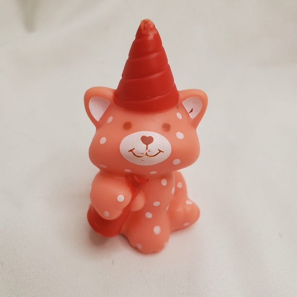 Kenner 1980's Rare find- Strawberry Shortcake Party Pleaser with Custard Pet - Picture 5 of 9